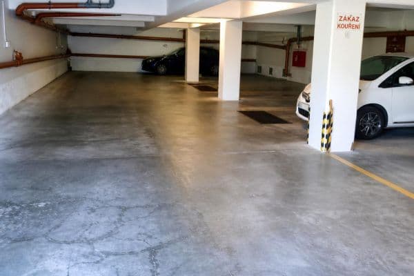 garage to rent, 20 m², Högrova, Brno, Jihomoravský Region garage to rent, 20 m², Högrova, Brno, Jihomoravský Region