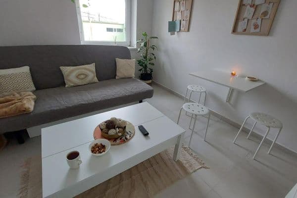 Studio flat to rent, 30 m², K Raškovci, Kolín Studio flat to rent, 30 m², K Raškovci, Kolín