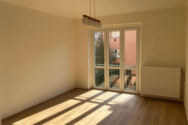 1 bedroom with open-plan kitchen flat to rent, 52 m², Srbínská, Praha 1 bedroom with open-plan kitchen flat to rent, 52 m², Srbínská, Praha
