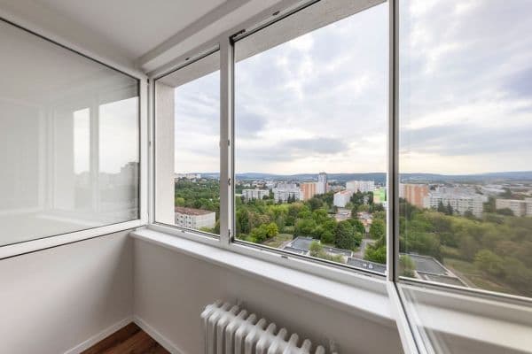 2 bedroom with open-plan kitchen flat for sale, 70 m², Poljanovova, Praha 2 bedroom with open-plan kitchen flat for sale, 70 m², Poljanovova, Praha