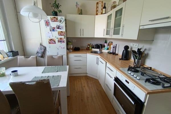 3 bedroom flat to rent, 74 m², Albieriho, Jaroměř 3 bedroom flat to rent, 74 m², Albieriho, Jaroměř