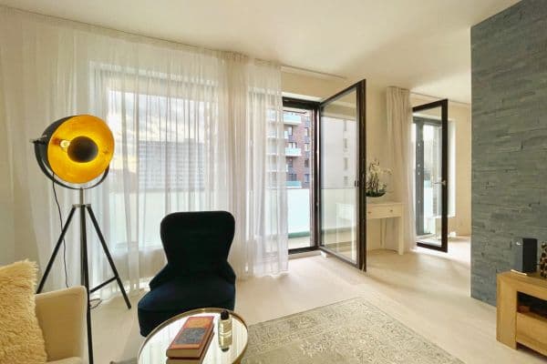 1 bedroom with open-plan kitchen flat to rent, 53 m², Nekvasilova, Praha 1 bedroom with open-plan kitchen flat to rent, 53 m², Nekvasilova, Praha