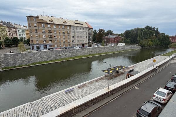 1 bedroom with open-plan kitchen flat to rent, 54 m², Blahoslavova, Olomouc 1 bedroom with open-plan kitchen flat to rent, 54 m², Blahoslavova, Olomouc