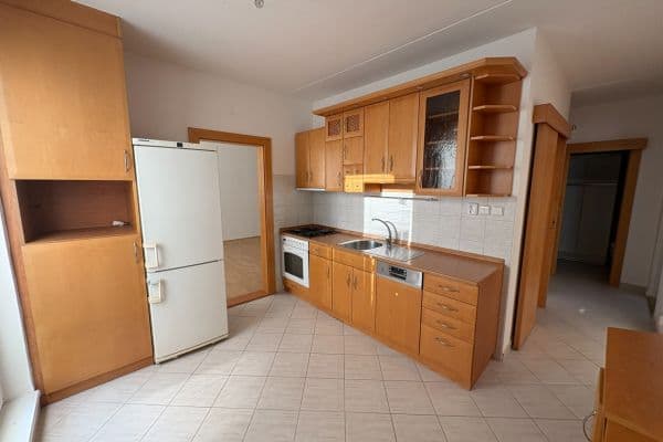 3 bedroom flat to rent, 70 m², Barvy, Brno 3 bedroom flat to rent, 70 m², Barvy, Brno