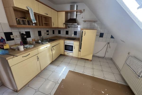 1 bedroom with open-plan kitchen flat to rent, 60 m², Lindenweg 5, Erkenbrechtsweiler 1 bedroom with open-plan kitchen flat to rent, 60 m², Lindenweg 5, Erkenbrechtsweiler