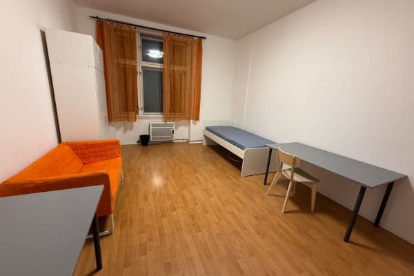 Studio flat to rent, 20 m², Sokolovská, Praha Studio flat to rent, 20 m², Sokolovská, Praha