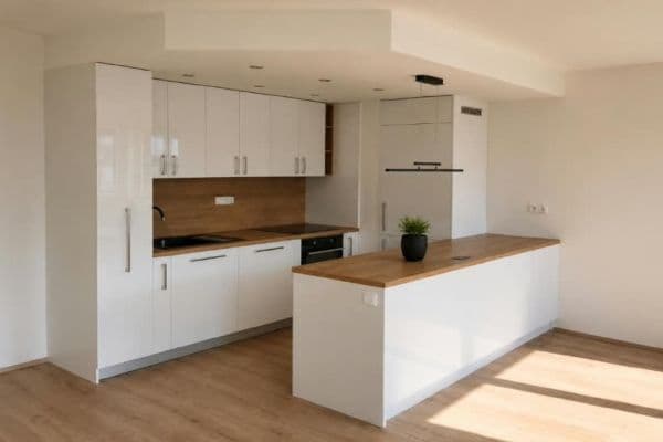 3 bedroom with open-plan kitchen flat to rent, 110 m², Hugo Haase, Praha 3 bedroom with open-plan kitchen flat to rent, 110 m², Hugo Haase, Praha