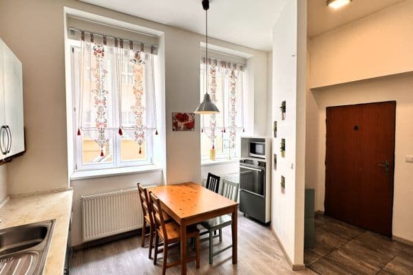 2 bedroom flat to rent, 67 m², Balbínova, Praha 2 bedroom flat to rent, 67 m², Balbínova, Praha