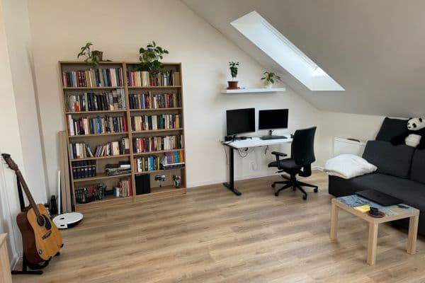 Studio flat to rent, 69 m², Grafická, Praha Studio flat to rent, 69 m², Grafická, Praha
