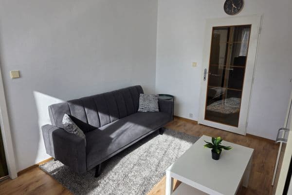 2 bedroom flat to rent, 40 m², Bryksova, Praha 2 bedroom flat to rent, 40 m², Bryksova, Praha