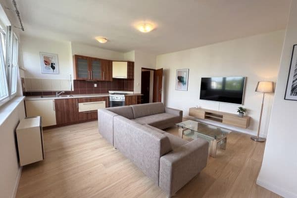 1 bedroom with open-plan kitchen flat for sale, 39 m², Patočkova, Praha 1 bedroom with open-plan kitchen flat for sale, 39 m², Patočkova, Praha