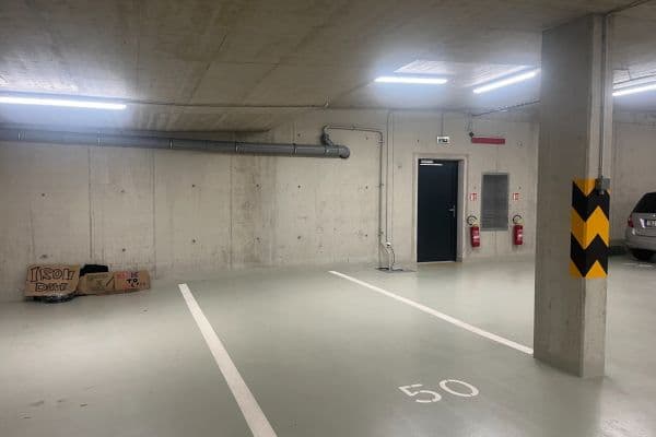 garage to rent, 13 m², Lysolajské údolí, Praha garage to rent, 13 m², Lysolajské údolí, Praha