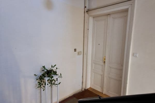 4 bedroom flat to rent, 114 m², Belgická, Praha 4 bedroom flat to rent, 114 m², Belgická, Praha