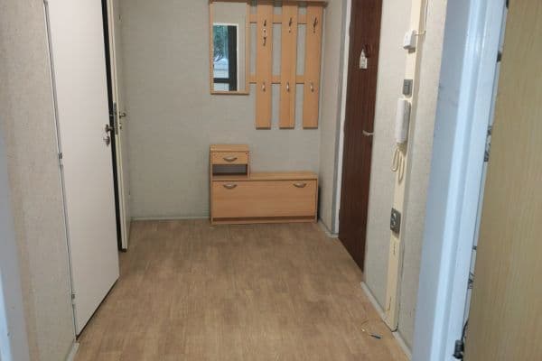 3 bedroom flat to rent, 76 m², Hřebečská, SO POÚ Kladno 3 bedroom flat to rent, 76 m², Hřebečská, SO POÚ Kladno