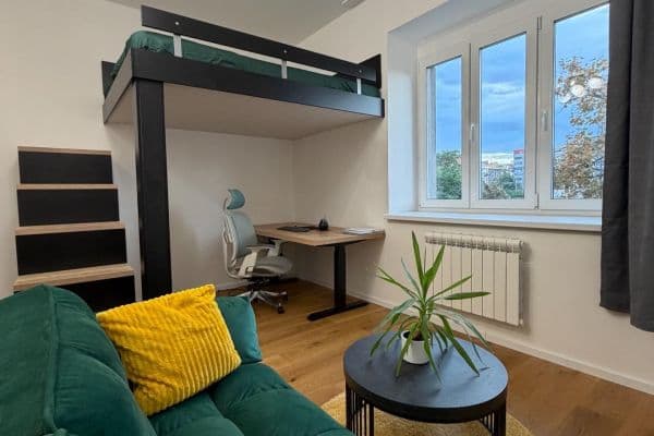 Studio flat to rent, 30 m², Petrohradská, Praha Studio flat to rent, 30 m², Petrohradská, Praha