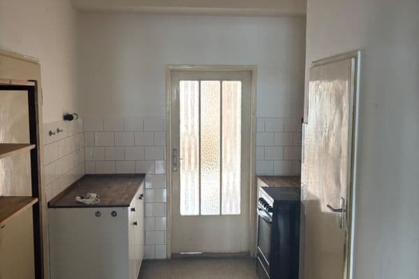 1 bedroom with open-plan kitchen flat to rent, 70 m², Lomnického, Praha 1 bedroom with open-plan kitchen flat to rent, 70 m², Lomnického, Praha