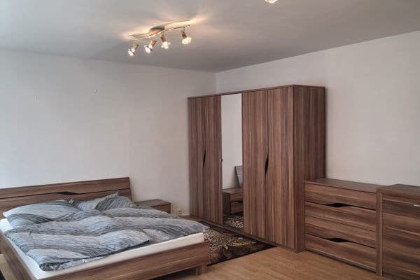 3 bedroom flat to rent, 87 m², K Olympiku, Praha 3 bedroom flat to rent, 87 m², K Olympiku, Praha