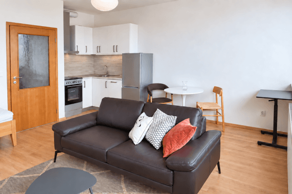 Studio flat to rent, 38 m², U Měšťanského pivovaru, Praha Studio flat to rent, 38 m², U Měšťanského pivovaru, Praha