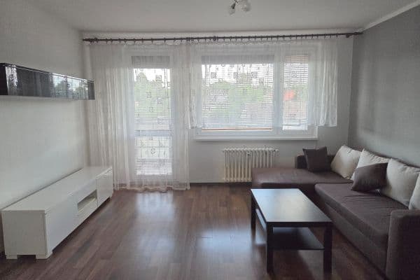 3 bedroom flat to rent, 77 m², Voskovcova, Praha 3 bedroom flat to rent, 77 m², Voskovcova, Praha