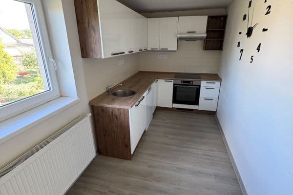 2 bedroom with open-plan kitchen flat to rent, 95 m², SO POÚ Benátky nad Jizerou 2 bedroom with open-plan kitchen flat to rent, 95 m², SO POÚ Benátky nad Jizerou
