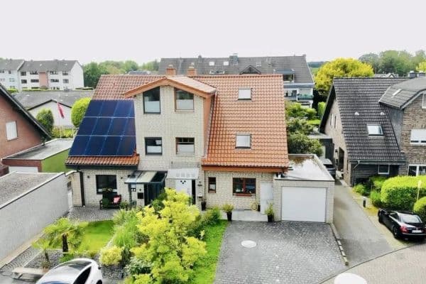 house for sale, 153 m², Leichlingen (Rheinland) house for sale, 153 m², Leichlingen (Rheinland)