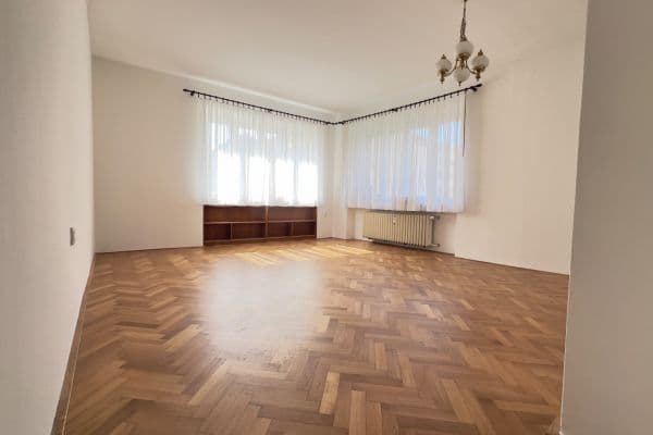 4 bedroom flat to rent, 116 m², Kotlářská, Brno 4 bedroom flat to rent, 116 m², Kotlářská, Brno