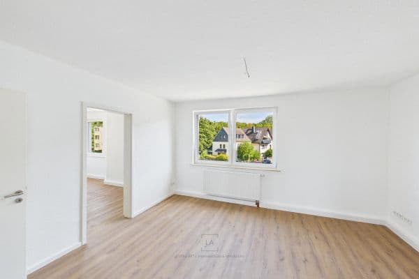 1 bedroom with open-plan kitchen flat to rent, 69 m², Richrather Straße 32, Hilden 1 bedroom with open-plan kitchen flat to rent, 69 m², Richrather Straße 32, Hilden