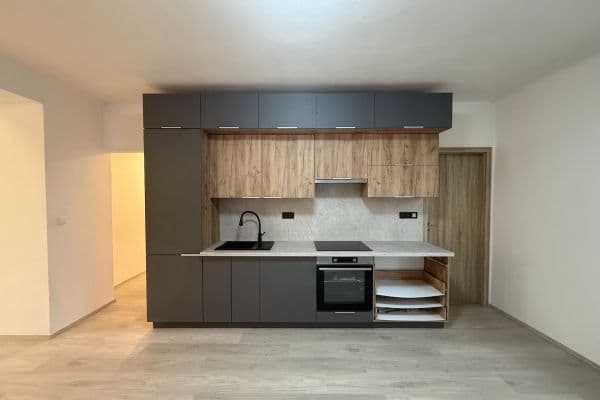2 bedroom with open-plan kitchen flat to rent, 55 m², Masarykova, Roztoky 2 bedroom with open-plan kitchen flat to rent, 55 m², Masarykova, Roztoky