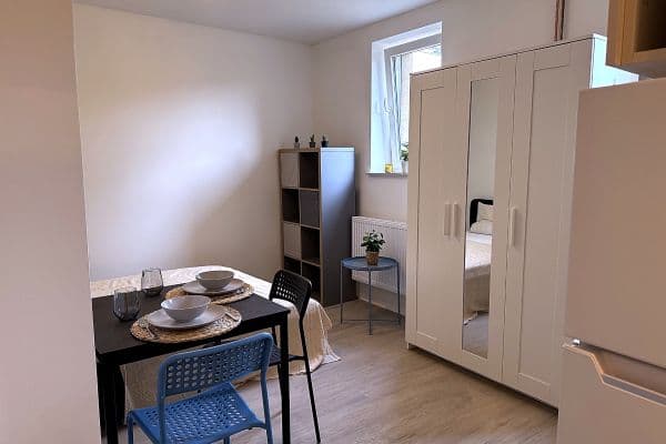 Studio flat to rent, 22 m², Na Moklině, Praha Studio flat to rent, 22 m², Na Moklině, Praha