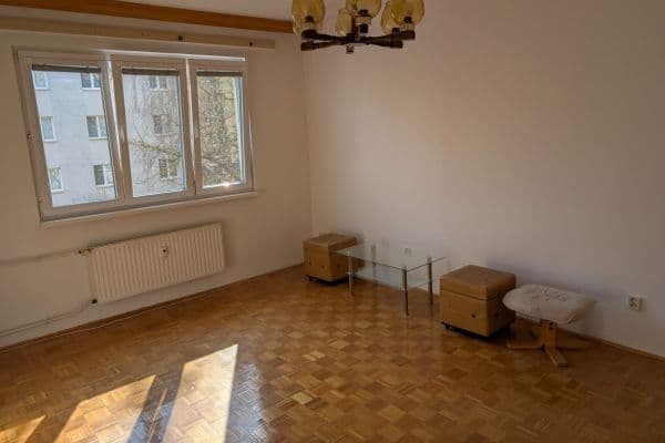 2 bedroom flat to rent, 58 m², Chelčického, SO POÚ Zlín 2 bedroom flat to rent, 58 m², Chelčického, SO POÚ Zlín