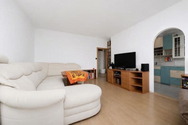 3 bedroom flat to rent, 78 m², Dědinova, Praha 3 bedroom flat to rent, 78 m², Dědinova, Praha