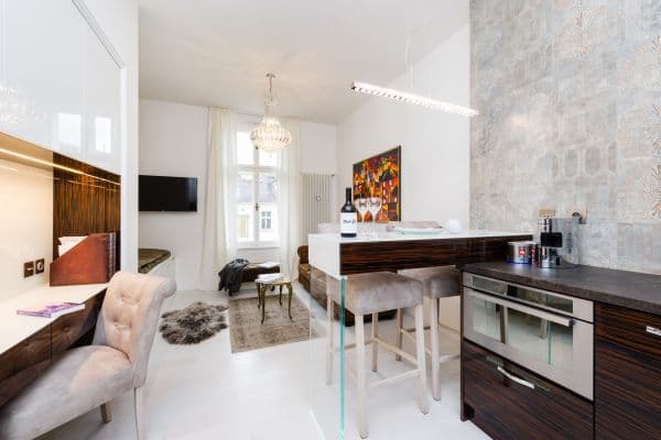 Studio flat to rent, 30 m², V Lesíčku, Praha Studio flat to rent, 30 m², V Lesíčku, Praha
