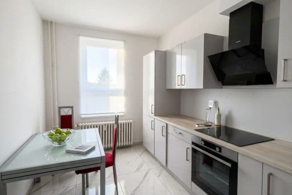 2 bedroom flat to rent, 74 m², Koptova, Karlovy Vary 2 bedroom flat to rent, 74 m², Koptova, Karlovy Vary