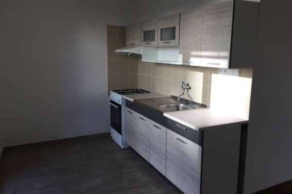 Studio flat for sale, 33 m², Josefa Čapka, SO POÚ Kladno Studio flat for sale, 33 m², Josefa Čapka, SO POÚ Kladno