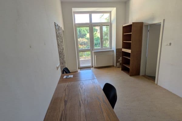 2 bedroom with open-plan kitchen flat to rent, 104 m², Arne Nováka, Brno 2 bedroom with open-plan kitchen flat to rent, 104 m², Arne Nováka, Brno