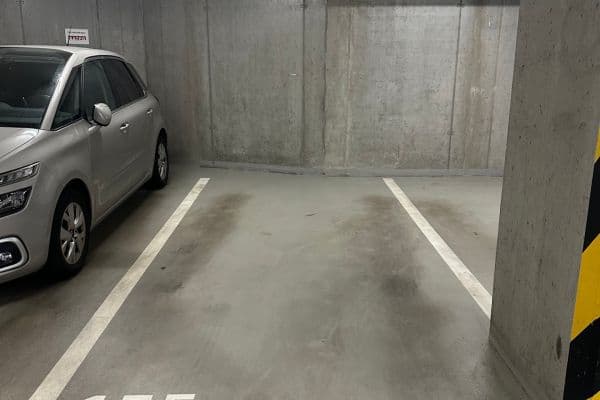 garage to rent, 13 m², Praha garage to rent, 13 m², Praha