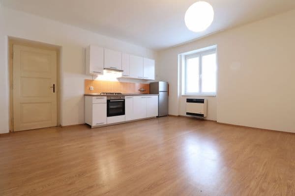 2 bedroom with open-plan kitchen flat to rent, 84 m², Boženy Němcové, Mladá Boleslav 2 bedroom with open-plan kitchen flat to rent, 84 m², Boženy Němcové, Mladá Boleslav