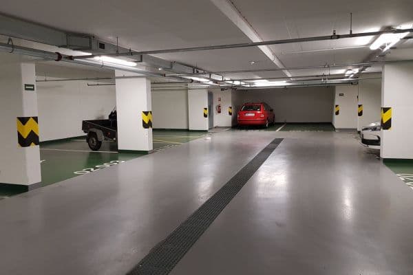 garage to rent, 13 m², V Zahrádkách, Praha garage to rent, 13 m², V Zahrádkách, Praha