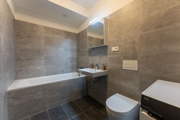 1 bedroom with open-plan kitchen flat for sale, 51 m², Sedlářova, Praha 1 bedroom with open-plan kitchen flat for sale, 51 m², Sedlářova, Praha
