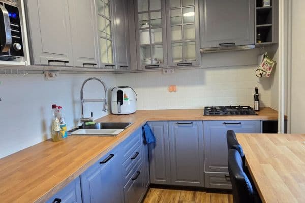 3 bedroom flat to rent, 65 m², Zelený pruh, Praha 3 bedroom flat to rent, 65 m², Zelený pruh, Praha