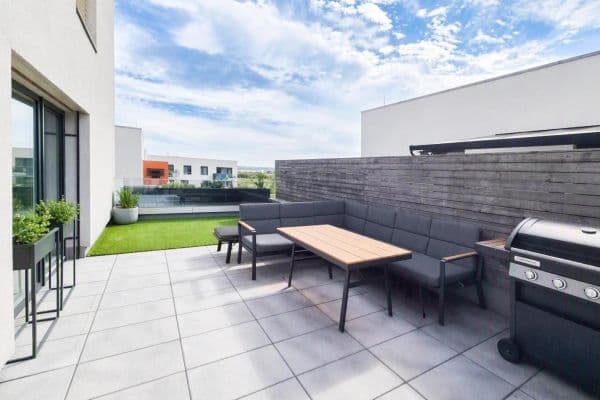 3 bedroom with open-plan kitchen flat for sale, 149 m², Černodolská, Praha 3 bedroom with open-plan kitchen flat for sale, 149 m², Černodolská, Praha
