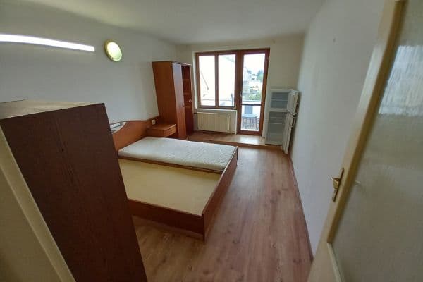 Studio flat to rent, 22 m², Bělohorská, Praha Studio flat to rent, 22 m², Bělohorská, Praha