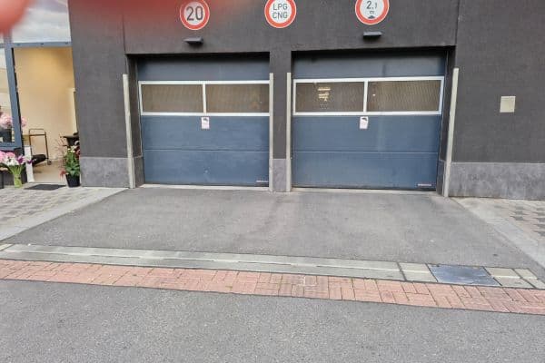 garage to rent, 13 m², Zvěřinova, Praha garage to rent, 13 m², Zvěřinova, Praha