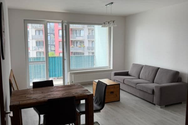 1 bedroom with open-plan kitchen flat to rent, 61 m², Pod Vinicí, Pardubice 1 bedroom with open-plan kitchen flat to rent, 61 m², Pod Vinicí, Pardubice