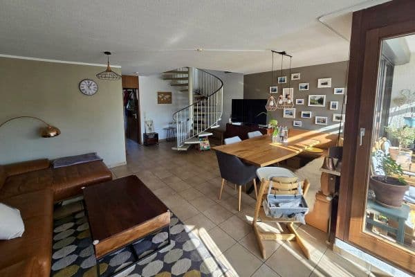 3 bedroom with open-plan kitchen flat for sale, 104 m², Pfullingen 3 bedroom with open-plan kitchen flat for sale, 104 m², Pfullingen
