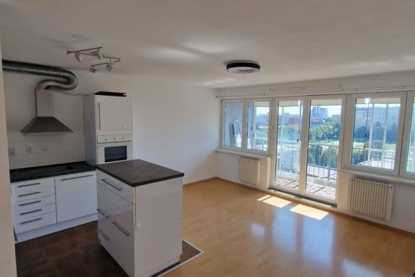 2 bedroom with open-plan kitchen flat for sale, 78 m², Fryčovická, Praha 2 bedroom with open-plan kitchen flat for sale, 78 m², Fryčovická, Praha