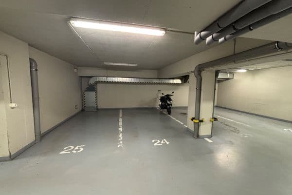 garage to rent, 16 m², Praha garage to rent, 16 m², Praha