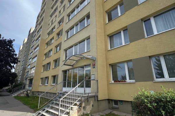 1 bedroom with open-plan kitchen flat for sale, 45 m², Mendelova, Praha 1 bedroom with open-plan kitchen flat for sale, 45 m², Mendelova, Praha