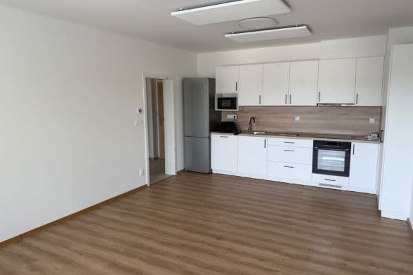 3 bedroom with open-plan kitchen flat to rent, 86 m², Nádražní, Třešť 3 bedroom with open-plan kitchen flat to rent, 86 m², Nádražní, Třešť