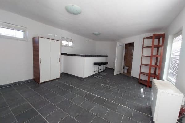 non-residential property to rent, 69 m², Slivenecká, Praha non-residential property to rent, 69 m², Slivenecká, Praha